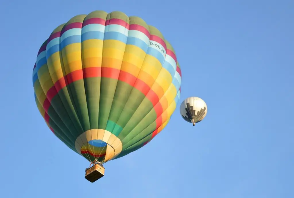 hot air balloon in dubai
