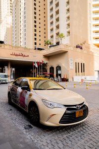 how much do taxis cost in Dubai
