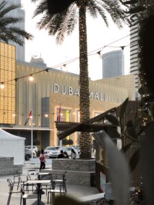 dubai mall vs mall of emirates 