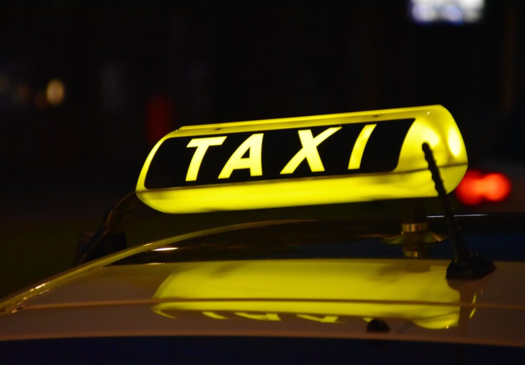 Taxi Apps For Tourist In Dubai